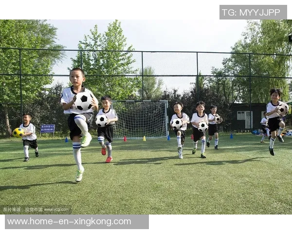 掌握足球头颠球技巧提升你的球技与场上表现的全面指南